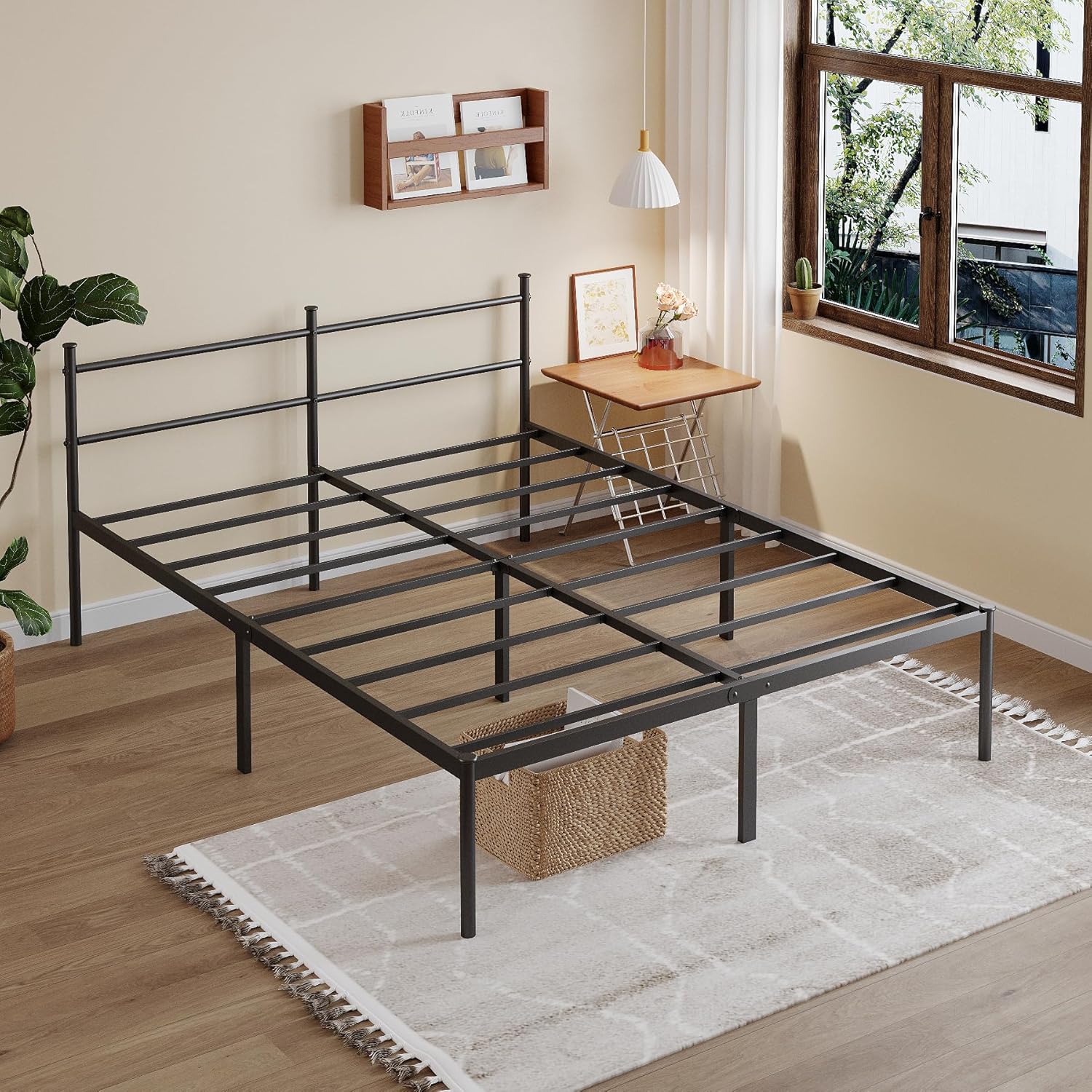 Cama de Casal Padrão (138x188) com Cabeceira Integrada de Ferro, Base Metálica Reforçada, Design Minimalista